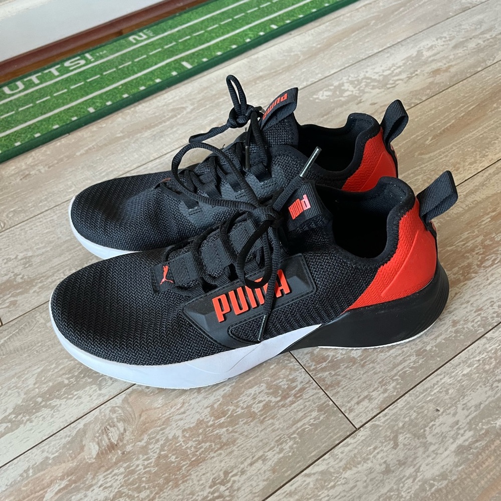 Puma sneakers like new condition